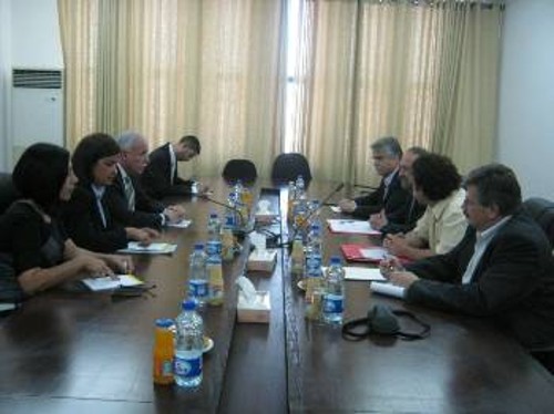 Η αντιπροσωπεία του ΚΚΕ με τον υπουργό Εξωτερικών της Παλαιστινιακής Αρχής